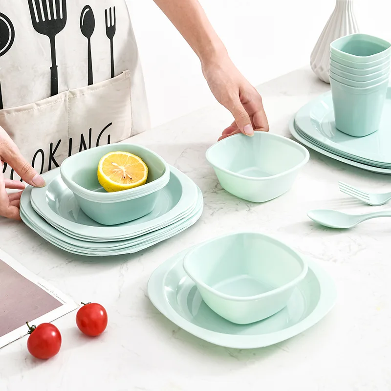 Camping Cooking Dining Set - 휴대용 야외용 플라스틱 식기 세트 54개,